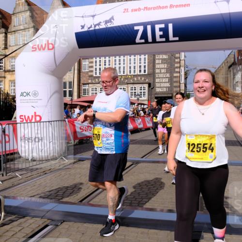 13.09.2026 - 21. swb-Marathon Bremen Tim E. http://msf.ph/oto/10339245 13.09.2026 11:09:24 Ziel 10217, 10314, 10321, 10455, 10570, 10630, 10686, 10983, 11011, 11091, 11138, 11304, 11531, 11578, 11812, 11905, 11987, 12155, 12192, 12337, 12554 meine-sportfotos.de