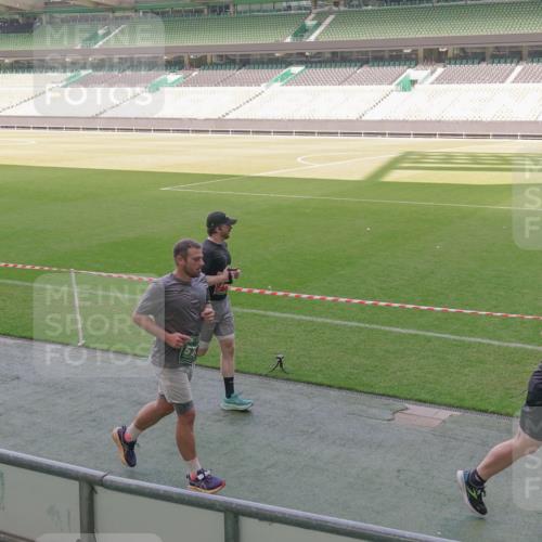 13.09.2026 - 21. swb-Marathon Bremen Michael Burmester http://msf.ph/oto/10339255 13.09.2026 13:18:27 Laufen im Stadion 311, 404, 486, 546, 588, 732, 753, 837, 921, 1057, 1424, 1425, 1431, 1506, 1765, 1790, 1813, 1844, 1868, 2056, 2067, 2096, 2123, 2137, 2224, 2294, 2357, 2358, 2389, 2419, 2453, 2532, 2550, 2557, 2563, 2586, 2601, 2614, 2622, 2647, 2655, 2786, 2845, 2849, 2857, 2879, 2880, 2893, 2944, 2983, 2984, 2999, 3046, 3072, 3096, 3100, 3104, 3146, 3180, 3189, 3195, 3198, 3210, 3285, 3287, 3314, 3337, 3421, 3431, 3476, 3479, 3537, 3548, 3619, 3633, 3654, 3740, 3879, 4478 meine-sportfotos.de