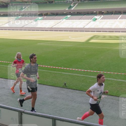 13.09.2026 - 21. swb-Marathon Bremen Michael Burmester http://msf.ph/oto/10339300 13.09.2026 13:18:34 Laufen im Stadion 311, 404, 486, 512, 546, 588, 732, 753, 837, 921, 1424, 1425, 1431, 1506, 1765, 1790, 1844, 1868, 2056, 2067, 2096, 2123, 2137, 2224, 2240, 2294, 2357, 2358, 2389, 2419, 2453, 2532, 2557, 2563, 2601, 2614, 2622, 2647, 2655, 2703, 2786, 2843, 2845, 2849, 2857, 2879, 2880, 2893, 2944, 2983, 2984, 2999, 3031, 3046, 3072, 3096, 3100, 3104, 3146, 3180, 3189, 3195, 3198, 3210, 3285, 3287, 3314, 3337, 3421, 3431, 3476, 3537, 3548, 3619, 3633, 3654, 3740, 3879, 4478 meine-sportfotos.de