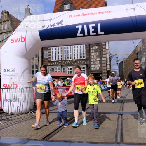 13.09.2026 - 21. swb-Marathon Bremen Tim E. http://msf.ph/oto/10339349 13.09.2026 11:09:33 Ziel 10314, 10321, 10556, 10570, 10630, 10664, 10686, 10694, 10769, 10823, 10983, 11091, 11138, 11304, 11578, 11764, 11882, 11883, 11914, 11915, 11987, 11995, 12155, 12322, 12337, 12491, 13607 meine-sportfotos.de