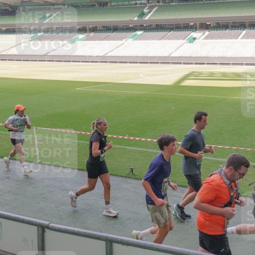 13.09.2026 - 21. swb-Marathon Bremen Michael Burmester http://msf.ph/oto/10339354 13.09.2026 13:18:45 Laufen im Stadion 311, 333, 404, 486, 512, 546, 732, 753, 837, 921, 938, 1424, 1425, 1431, 1506, 1765, 1790, 1844, 1868, 2056, 2096, 2123, 2137, 2224, 2240, 2294, 2315, 2357, 2358, 2389, 2419, 2453, 2557, 2563, 2601, 2614, 2622, 2647, 2689, 2703, 2786, 2843, 2845, 2849, 2857, 2879, 2880, 2893, 2944, 2983, 2984, 2999, 3031, 3046, 3072, 3096, 3100, 3146, 3180, 3189, 3198, 3210, 3285, 3287, 3337, 3421, 3431, 3476, 3537, 3548, 3619, 3633, 3654, 3740, 3879, 4478 meine-sportfotos.de
