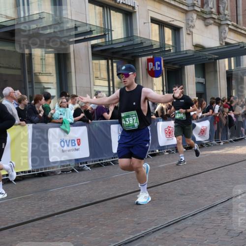 13.09.2026 - 21. swb-Marathon Bremen Strokosch-Dieckow http://msf.ph/oto/10339364 13.09.2026 13:26:49 Ziel 531, 946, 1493, 1494, 2089, 2454, 3076, 3273, 3302, 3510, 3527, 4121, 4327, 4397, 4558, 4563, 5689, 5943, 6071, 6288, 6455, 6776, 7027, 7072, 7246, 7317, 7849, 8219, 9150, 9159, 9343, 9511, 9760, 9854, 9878, 10112, 10113, 531, 1368, 2779, 3510, 3526, 3852, 3893, 4077, 4441, 4598, 4919, 5054, 5937, 6289, 6314, 6375, 6548, 6580, 7246, 7317, 8112, 8303, 9260, 9551, 13097 meine-sportfotos.de