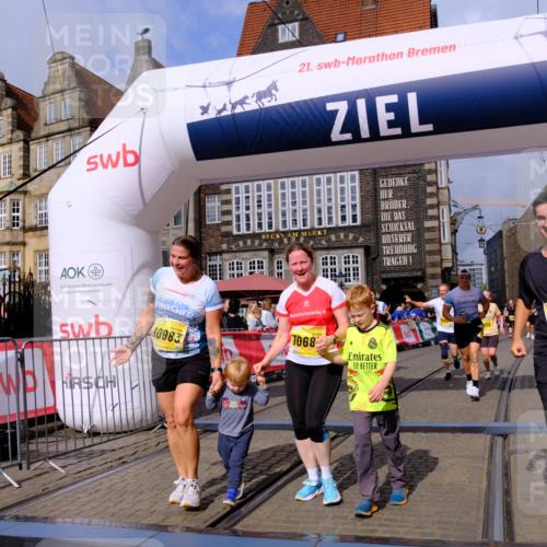 13.09.2026 - 21. swb-Marathon Bremen Tim E. http://msf.ph/oto/10339371 13.09.2026 11:09:33 Ziel 10314, 10321, 10556, 10570, 10630, 10664, 10686, 10694, 10769, 10823, 10983, 11091, 11138, 11304, 11578, 11764, 11882, 11883, 11914, 11915, 11987, 11995, 12155, 12322, 12337, 12491, 13607 meine-sportfotos.de