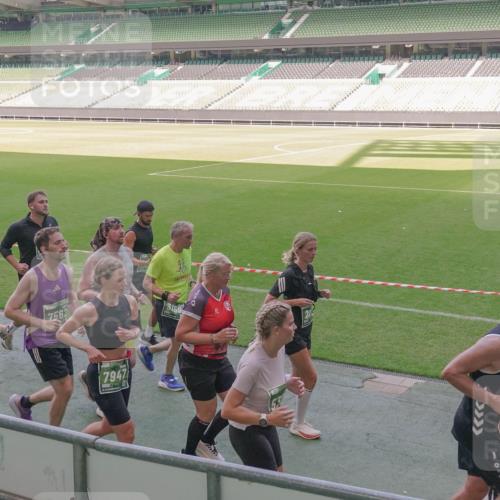 13.09.2026 - 21. swb-Marathon Bremen Michael Burmester http://msf.ph/oto/10339373 13.09.2026 13:18:48 Laufen im Stadion 311, 333, 404, 486, 512, 546, 732, 753, 837, 921, 938, 1424, 1425, 1431, 1506, 1765, 1790, 1844, 1868, 2056, 2123, 2137, 2224, 2240, 2294, 2315, 2357, 2358, 2389, 2419, 2453, 2557, 2563, 2601, 2614, 2622, 2647, 2689, 2702, 2703, 2786, 2843, 2845, 2849, 2857, 2879, 2880, 2893, 2944, 2983, 2984, 2999, 3031, 3046, 3072, 3096, 3100, 3146, 3180, 3189, 3198, 3210, 3285, 3287, 3337, 3421, 3431, 3476, 3537, 3548, 3619, 3633, 3654, 3740, 3879, 4478 meine-sportfotos.de