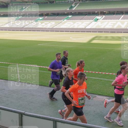 13.09.2026 - 21. swb-Marathon Bremen Michael Burmester http://msf.ph/oto/10339405 13.09.2026 13:18:51 Laufen im Stadion 311, 333, 404, 486, 512, 546, 732, 753, 837, 921, 938, 1156, 1424, 1425, 1431, 1506, 1765, 1790, 1844, 1868, 2056, 2123, 2137, 2224, 2240, 2294, 2315, 2357, 2358, 2419, 2453, 2557, 2563, 2601, 2614, 2622, 2647, 2689, 2702, 2703, 2722, 2786, 2843, 2845, 2849, 2857, 2879, 2880, 2893, 2944, 2983, 2984, 2999, 3031, 3046, 3072, 3096, 3100, 3146, 3180, 3189, 3198, 3210, 3285, 3287, 3337, 3421, 3431, 3476, 3537, 3548, 3619, 3633, 3654, 3740, 3879, 4478 meine-sportfotos.de