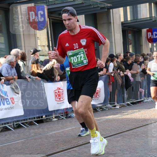 13.09.2026 - 21. swb-Marathon Bremen Strokosch-Dieckow http://msf.ph/oto/10339422 13.09.2026 13:26:51 Ziel 242, 946, 1493, 1494, 2089, 2454, 3273, 3385, 3527, 4121, 4327, 4397, 4558, 4563, 5689, 6071, 6288, 6776, 7027, 7072, 7849, 8219, 9150, 9159, 9343, 9511, 9760, 9854, 9878, 10112, 10113, 13147, 531, 1368, 2779, 3076, 3302, 3510, 3526, 3852, 3893, 4077, 4441, 4598, 4919, 5054, 5937, 5943, 6289, 6314, 6375, 6455, 6548, 6580, 7246, 7317, 8112, 8303, 9260, 9551, 13097 meine-sportfotos.de