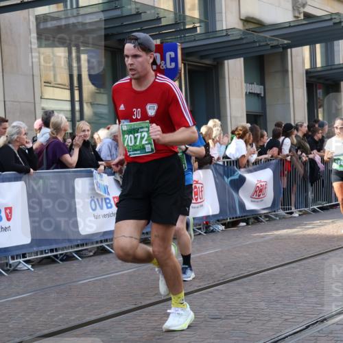 13.09.2026 - 21. swb-Marathon Bremen Strokosch-Dieckow http://msf.ph/oto/10339432 13.09.2026 13:26:51 Ziel 242, 946, 1493, 1494, 2089, 2454, 3273, 3385, 3527, 4121, 4327, 4397, 4558, 4563, 5689, 6071, 6288, 6776, 7027, 7072, 7849, 8219, 9150, 9159, 9343, 9511, 9760, 9854, 9878, 10112, 10113, 13147, 531, 1368, 2779, 3076, 3302, 3510, 3526, 3852, 3893, 4077, 4441, 4598, 4919, 5054, 5937, 5943, 6289, 6314, 6375, 6455, 6548, 6580, 7246, 7317, 8112, 8303, 9260, 9551, 13097 meine-sportfotos.de