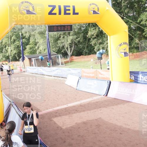 13.09.2026 - Airport Race Dennis Weichert http://msf.ph/oto/10339471 13.09.2026 10:42:02 Ziel 4066, 5102, 5103 meine-sportfotos.de