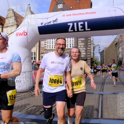 13.09.2026 - 21. swb-Marathon Bremen Tim E. http://msf.ph/oto/10339495 13.09.2026 11:09:38 Ziel 10314, 10556, 10664, 10686, 10694, 10769, 10823, 10981, 10983, 11091, 11225, 11764, 11882, 11883, 11914, 11915, 11987, 11995, 12155, 12322, 12491, 12532, 13607 meine-sportfotos.de