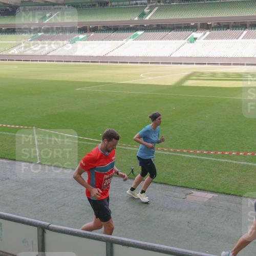 13.09.2026 - 21. swb-Marathon Bremen Michael Burmester http://msf.ph/oto/10339505 13.09.2026 13:19:08 Laufen im Stadion 311, 333, 404, 464, 486, 512, 546, 732, 753, 837, 921, 938, 1156, 1431, 1506, 1765, 1844, 1868, 1916, 2056, 2123, 2137, 2224, 2240, 2294, 2315, 2357, 2358, 2453, 2557, 2563, 2614, 2622, 2626, 2647, 2689, 2702, 2703, 2722, 2786, 2843, 2845, 2849, 2857, 2879, 2880, 2893, 2944, 2983, 2999, 3031, 3046, 3059, 3072, 3096, 3100, 3116, 3146, 3189, 3198, 3210, 3243, 3263, 3285, 3287, 3315, 3476, 3537, 3619, 3633, 3654, 3740, 3879, 4478 meine-sportfotos.de