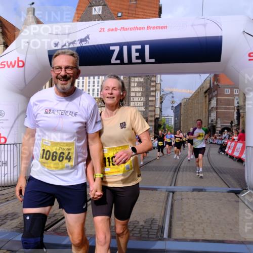 13.09.2026 - 21. swb-Marathon Bremen Tim E. http://msf.ph/oto/10339508 13.09.2026 11:09:38 Ziel 10314, 10556, 10664, 10686, 10694, 10769, 10823, 10981, 10983, 11091, 11225, 11764, 11882, 11883, 11914, 11915, 11987, 11995, 12155, 12322, 12491, 12532, 13607 meine-sportfotos.de