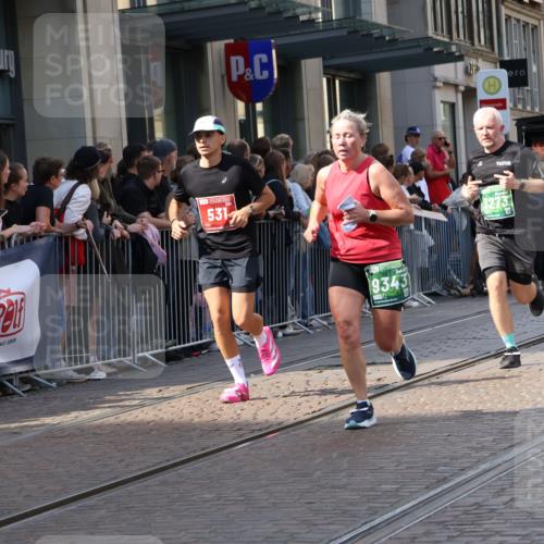 13.09.2026 - 21. swb-Marathon Bremen Strokosch-Dieckow http://msf.ph/oto/10339521 13.09.2026 13:26:56 Ziel 242, 1493, 1494, 2454, 3273, 3385, 3496, 4121, 4397, 4558, 4563, 5358, 6071, 6288, 6776, 7072, 7849, 8219, 9159, 9343, 9511, 9760, 9854, 9878, 10112, 10113, 13147, 531, 946, 2089, 2779, 3076, 3302, 3510, 3527, 3852, 3893, 4327, 4441, 4598, 4919, 5054, 5689, 5937, 5943, 6289, 6314, 6375, 6455, 6548, 6580, 7027, 7246, 7317, 8112, 8303, 9150, 9551, 13097 meine-sportfotos.de