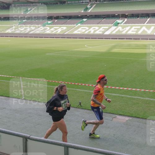 13.09.2026 - 21. swb-Marathon Bremen Michael Burmester http://msf.ph/oto/10339592 13.09.2026 13:19:18 Laufen im Stadion 333, 404, 464, 486, 512, 546, 732, 753, 837, 921, 938, 1066, 1156, 1431, 1506, 1765, 1844, 1868, 1916, 2028, 2056, 2123, 2137, 2224, 2240, 2294, 2315, 2357, 2358, 2453, 2557, 2563, 2614, 2622, 2626, 2689, 2702, 2703, 2722, 2756, 2786, 2843, 2845, 2849, 2857, 2879, 2880, 2893, 2944, 2983, 2999, 3031, 3046, 3059, 3072, 3096, 3100, 3116, 3146, 3189, 3198, 3210, 3243, 3263, 3285, 3287, 3315, 3476, 3537, 3619, 3633, 3654, 3740, 3879, 4478 meine-sportfotos.de