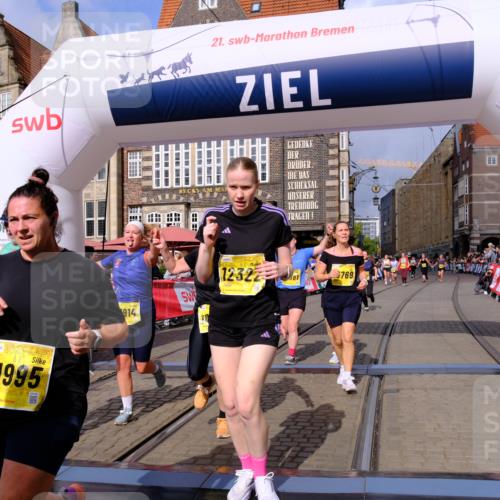 13.09.2026 - 21. swb-Marathon Bremen Tim E. http://msf.ph/oto/10339602 13.09.2026 11:09:42 Ziel 10314, 10556, 10664, 10686, 10694, 10769, 10823, 10981, 10983, 11225, 11764, 11882, 11883, 11914, 11915, 11995, 12322, 12474, 12491, 12532, 13607 meine-sportfotos.de