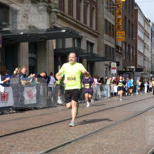13.09.2026 - 21. swb-Marathon Bremen Strokosch-Dieckow http://msf.ph/oto/10339617 13.09.2026 11:06:42 Ziel 10156, 10360, 10378, 10663, 11066, 11100, 11257, 11393, 11439, 11684, 11696, 12124, 12219, 12249, 12255, 10323, 10654, 10795, 10849, 10852, 10853, 10989, 11021, 11028, 11240, 11370, 11374, 11432, 11729, 12146, 12217, 12219, 12485 meine-sportfotos.de