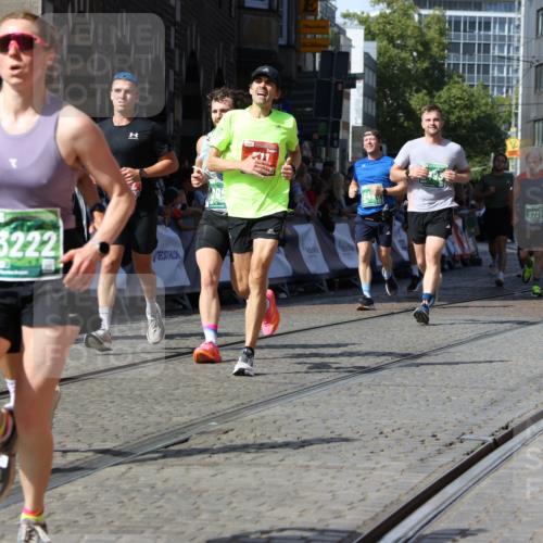 13.09.2026 - 21. swb-Marathon Bremen Strokosch-Dieckow http://msf.ph/oto/10339634 13.09.2026 13:20:24 Ziel 205, 431, 495, 511, 655, 1053, 1058, 1252, 1390, 1537, 1551, 1931, 1972, 2122, 2343, 2807, 2885, 2903, 3240, 3411, 3685, 3690, 4287, 5340, 5389, 5813, 5837, 6663, 7341, 7404, 7488, 7531, 9518, 9756, 13192, 876, 1197, 1528, 1646, 2493, 2953, 3813, 4174, 4357, 4358, 5493, 5855, 6495, 6496, 7411, 9162, 9721, 9949 meine-sportfotos.de