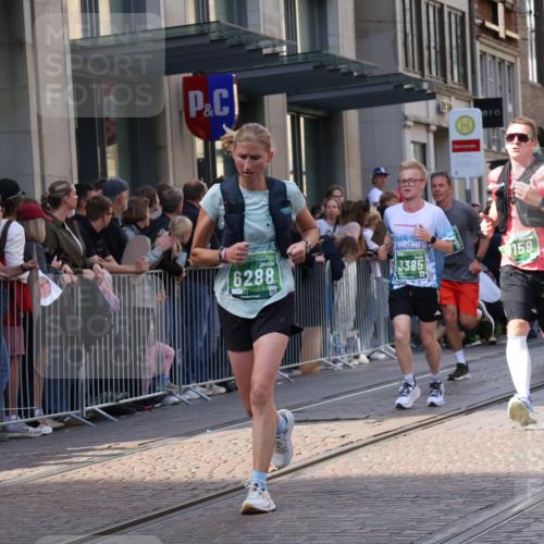13.09.2026 - 21. swb-Marathon Bremen Strokosch-Dieckow http://msf.ph/oto/10339653 13.09.2026 13:26:59 Ziel 242, 593, 1373, 1493, 1494, 2454, 3273, 3385, 3496, 4121, 4397, 4558, 4563, 5220, 5290, 5358, 5616, 6071, 6288, 6306, 6776, 7072, 7110, 7849, 8219, 9159, 9343, 9760, 9878, 10112, 10113, 13147, 531, 946, 2089, 2779, 3076, 3302, 3510, 3527, 3852, 3893, 4327, 4397, 4441, 4563, 4598, 4919, 5054, 5689, 5937, 5943, 6289, 6314, 6375, 6455, 6580, 7027, 7246, 7317, 8112, 8303, 9150, 9511, 9551, 9854, 9878, 13097 meine-sportfotos.de