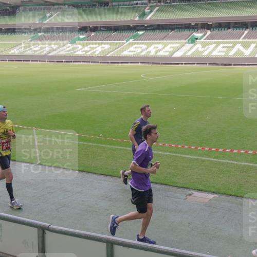 13.09.2026 - 21. swb-Marathon Bremen Michael Burmester http://msf.ph/oto/10339670 13.09.2026 13:19:27 Laufen im Stadion 333, 404, 464, 486, 512, 546, 732, 753, 921, 938, 1066, 1129, 1156, 1431, 1506, 1756, 1765, 1815, 1844, 1868, 1916, 2028, 2056, 2123, 2137, 2224, 2240, 2294, 2315, 2357, 2358, 2453, 2533, 2557, 2563, 2614, 2622, 2626, 2689, 2694, 2695, 2702, 2703, 2722, 2756, 2786, 2843, 2845, 2849, 2857, 2879, 2880, 2944, 2983, 2999, 3031, 3046, 3059, 3072, 3096, 3100, 3116, 3146, 3189, 3198, 3243, 3263, 3285, 3287, 3310, 3315, 3476, 3537, 3619, 3633, 3740, 3879, 4478 meine-sportfotos.de