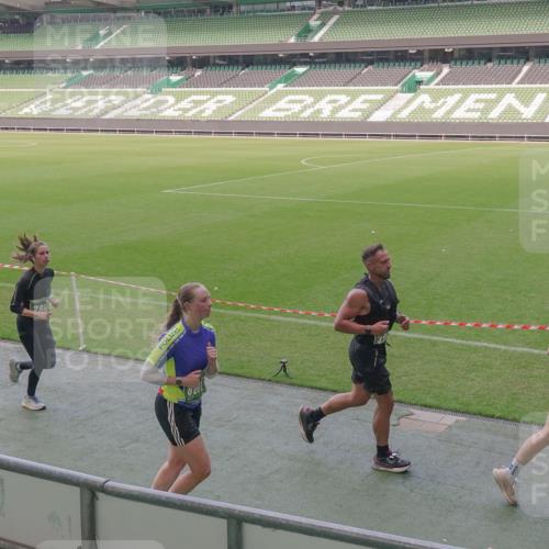13.09.2026 - 21. swb-Marathon Bremen Michael Burmester http://msf.ph/oto/10339697 13.09.2026 13:19:30 Laufen im Stadion 333, 464, 486, 512, 546, 753, 921, 938, 1066, 1129, 1156, 1409, 1431, 1506, 1756, 1765, 1815, 1868, 1916, 2028, 2123, 2137, 2224, 2240, 2294, 2315, 2357, 2453, 2533, 2557, 2563, 2614, 2622, 2626, 2689, 2694, 2695, 2702, 2703, 2722, 2756, 2786, 2843, 2845, 2849, 2857, 2879, 2880, 2944, 2983, 2999, 3031, 3046, 3059, 3072, 3096, 3100, 3116, 3189, 3198, 3243, 3263, 3264, 3285, 3287, 3310, 3315, 3476, 3537, 3619, 3740, 3879, 4478 meine-sportfotos.de