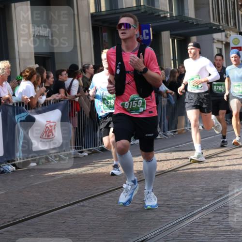13.09.2026 - 21. swb-Marathon Bremen Strokosch-Dieckow http://msf.ph/oto/10339737 13.09.2026 13:27:01 Ziel 242, 593, 940, 1373, 1493, 1494, 1574, 2345, 2454, 3273, 3385, 3496, 4121, 4558, 5220, 5290, 5358, 5616, 6071, 6288, 6306, 6776, 7072, 7110, 7849, 8219, 9159, 9343, 9760, 10112, 10113, 13147, 531, 946, 1493, 1494, 2089, 3076, 3302, 3510, 3527, 3852, 3893, 4327, 4397, 4441, 4563, 4598, 4919, 5054, 5689, 5937, 5943, 6289, 6314, 6375, 6455, 6580, 7027, 7072, 7246, 7317, 8112, 8303, 9150, 9511, 9551, 9854, 9878, 13097 meine-sportfotos.de