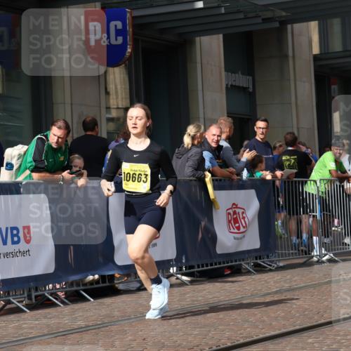 13.09.2026 - 21. swb-Marathon Bremen Strokosch-Dieckow http://msf.ph/oto/10339741 13.09.2026 11:06:48 Ziel 10156, 10360, 11100, 11246, 11257, 11393, 11439, 11600, 11684, 11696, 11759, 11822, 11823, 12255, 10323, 10378, 10654, 10663, 10795, 10849, 10989, 11021, 11066, 11240, 11370, 12124, 12146, 12219, 12249, 12485 meine-sportfotos.de