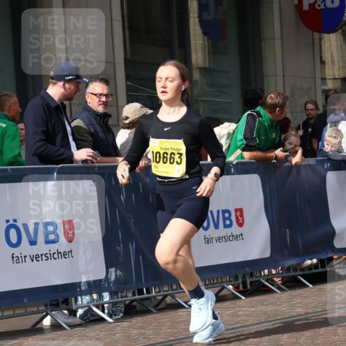 13.09.2026 - 21. swb-Marathon Bremen Strokosch-Dieckow http://msf.ph/oto/10339770 13.09.2026 11:06:48 Ziel 10156, 10360, 11100, 11246, 11257, 11393, 11439, 11600, 11684, 11696, 11759, 11822, 11823, 12255, 10323, 10378, 10654, 10663, 10795, 10849, 10989, 11021, 11066, 11240, 11370, 12124, 12146, 12219, 12249, 12485 meine-sportfotos.de