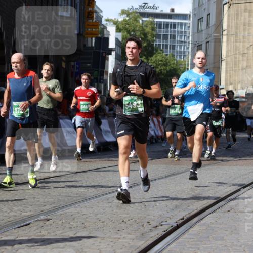 13.09.2026 - 21. swb-Marathon Bremen Strokosch-Dieckow http://msf.ph/oto/10339791 13.09.2026 13:20:28 Ziel 205, 431, 511, 655, 1058, 1252, 1390, 1537, 1750, 1931, 2122, 2343, 2807, 2885, 2903, 3685, 3690, 4287, 5340, 5389, 5583, 5813, 5837, 6663, 7018, 7341, 7531, 7664, 9518, 9756, 541, 876, 1528, 3813, 4174, 4357, 4358, 5493, 5855, 6495, 6496, 7411, 9162, 9721, 9949 meine-sportfotos.de