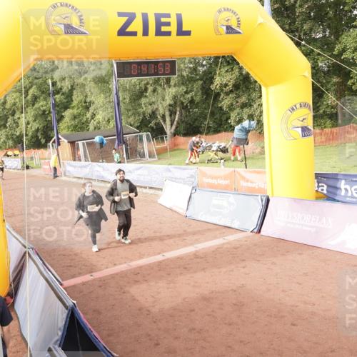 13.09.2026 - Airport Race Dennis Weichert http://msf.ph/oto/10339800 13.09.2026 10:42:26 Ziel 5058, 5059 meine-sportfotos.de