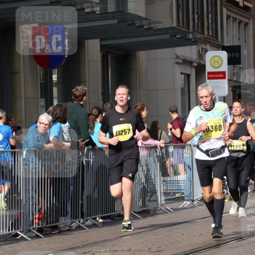 13.09.2026 - 21. swb-Marathon Bremen Strokosch-Dieckow http://msf.ph/oto/10339806 13.09.2026 11:06:52 Ziel 10156, 10205, 10360, 10488, 11100, 11123, 11246, 11257, 11393, 11439, 11600, 11684, 11696, 11759, 11822, 11823, 11917, 12020, 12173, 12255, 12266, 12536, 10323, 10378, 10654, 10663, 10795, 10849, 10989, 11021, 11066, 11240, 11370, 12124, 12146, 12219, 12249 meine-sportfotos.de