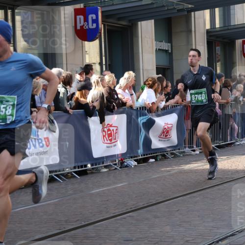 13.09.2026 - 21. swb-Marathon Bremen Strokosch-Dieckow http://msf.ph/oto/10339859 13.09.2026 13:27:04 Ziel 242, 323, 593, 940, 1006, 1373, 1574, 2345, 2668, 3273, 3385, 3496, 3521, 4558, 5220, 5290, 5358, 5616, 6071, 6288, 6306, 6776, 7110, 7849, 8219, 9159, 9343, 9760, 10112, 10113, 13147, 531, 946, 1493, 1494, 2089, 2454, 3076, 3302, 3510, 3527, 3893, 4121, 4327, 4397, 4441, 4563, 4598, 4919, 5054, 5689, 5937, 5943, 6314, 6455, 6580, 7027, 7072, 7246, 7317, 8112, 8303, 9150, 9511, 9551, 9854, 9878, 13097 meine-sportfotos.de