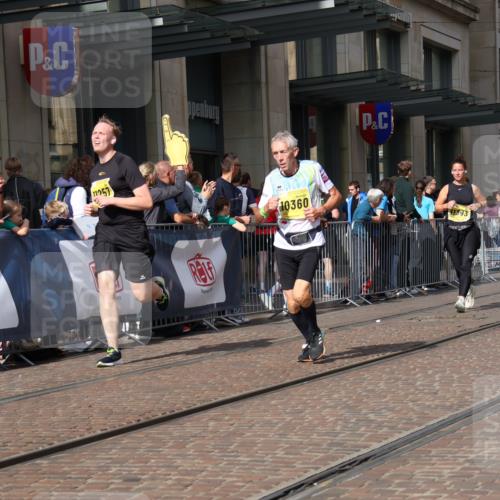 13.09.2026 - 21. swb-Marathon Bremen Strokosch-Dieckow http://msf.ph/oto/10339876 13.09.2026 11:06:55 Ziel 10156, 10205, 10360, 10488, 10748, 11100, 11123, 11246, 11393, 11417, 11439, 11600, 11684, 11696, 11759, 11822, 11823, 11865, 11917, 12020, 12173, 12255, 12266, 12536, 10323, 10378, 10654, 10663, 10795, 10849, 10989, 11021, 11066, 11257, 11370, 12124, 12146, 12219, 12249 meine-sportfotos.de