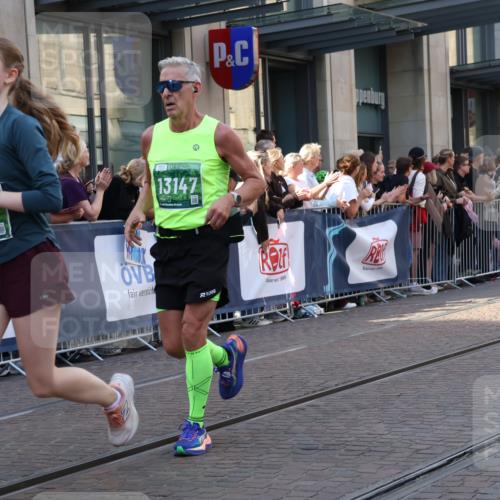 13.09.2026 - 21. swb-Marathon Bremen Strokosch-Dieckow http://msf.ph/oto/10339934 13.09.2026 13:27:05 Ziel 242, 323, 593, 940, 1006, 1373, 1574, 2345, 2668, 3273, 3385, 3496, 3521, 4558, 5081, 5220, 5290, 5358, 5616, 6071, 6288, 6306, 6776, 7110, 7849, 8219, 9159, 9343, 9760, 10112, 10113, 13147, 531, 946, 1493, 1494, 2089, 2454, 3076, 3302, 3510, 3527, 3893, 4121, 4327, 4397, 4441, 4563, 4919, 5054, 5689, 5937, 5943, 6314, 6455, 6580, 7027, 7072, 7246, 7317, 8112, 8303, 9150, 9511, 9551, 9854, 9878, 13097 meine-sportfotos.de