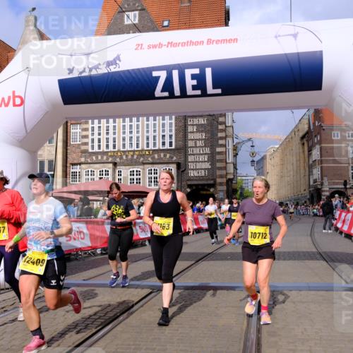 13.09.2026 - 21. swb-Marathon Bremen Tim E. http://msf.ph/oto/10339945 13.09.2026 11:09:53 Ziel 10234, 10386, 10417, 10424, 10556, 10696, 10712, 10769, 10785, 10981, 10990, 10991, 11192, 11225, 11914, 11937, 12409, 12474, 12532 meine-sportfotos.de
