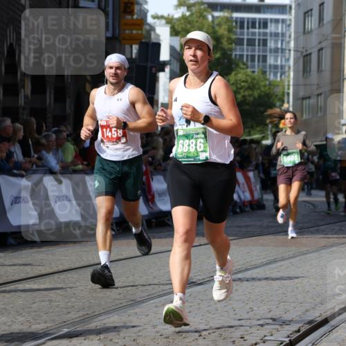 13.09.2026 - 21. swb-Marathon Bremen Strokosch-Dieckow http://msf.ph/oto/10339964 13.09.2026 13:26:07 Ziel 150, 191, 1163, 1458, 1647, 1752, 2033, 2421, 2708, 2781, 2987, 3124, 3186, 3722, 3806, 4067, 4161, 4411, 4439, 4717, 4842, 4927, 5013, 5139, 5622, 5701, 5703, 6135, 7638, 7780, 8271, 8597, 8890, 9440, 2434, 2658, 3983, 4723, 4724, 5747, 5854, 5906, 5934, 6230, 6639, 7626, 8817 meine-sportfotos.de
