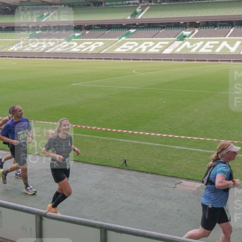 13.09.2026 - 21. swb-Marathon Bremen Michael Burmester http://msf.ph/oto/10339978 13.09.2026 13:20:06 Laufen im Stadion 333, 464, 486, 512, 704, 921, 938, 1066, 1129, 1156, 1409, 1431, 1439, 1446, 1506, 1697, 1756, 1765, 1815, 1846, 1916, 2010, 2028, 2064, 2139, 2224, 2240, 2278, 2315, 2349, 2394, 2395, 2417, 2437, 2501, 2519, 2533, 2557, 2563, 2588, 2622, 2626, 2689, 2694, 2695, 2702, 2703, 2722, 2756, 2786, 2793, 2843, 2845, 2886, 2944, 2983, 3004, 3017, 3018, 3031, 3035, 3036, 3037, 3046, 3059, 3072, 3102, 3116, 3139, 3189, 3198, 3243, 3263, 3264, 3285, 3287, 3310, 3315, 3619 meine-sportfotos.de