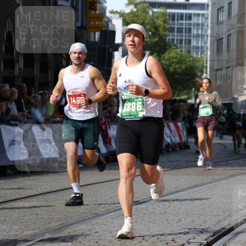13.09.2026 - 21. swb-Marathon Bremen Strokosch-Dieckow http://msf.ph/oto/10339998 13.09.2026 13:26:07 Ziel 150, 191, 1163, 1458, 1647, 1752, 2033, 2421, 2708, 2781, 2987, 3124, 3186, 3722, 3806, 4067, 4161, 4411, 4439, 4717, 4842, 4927, 5013, 5139, 5622, 5701, 5703, 6135, 7638, 7780, 8271, 8597, 8890, 9440, 2434, 2658, 3983, 4723, 4724, 5747, 5854, 5906, 5934, 6230, 6639, 7626, 8817 meine-sportfotos.de
