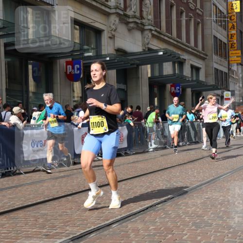 13.09.2026 - 21. swb-Marathon Bremen Strokosch-Dieckow http://msf.ph/oto/10340101 13.09.2026 11:07:02 Ziel 10138, 10205, 10360, 10488, 10695, 10748, 11100, 11123, 11246, 11393, 11417, 11439, 11600, 11684, 11696, 11759, 11767, 11822, 11823, 11865, 11917, 12020, 12173, 12210, 12255, 12266, 12536, 10156, 10323, 10360, 10378, 10663, 10989, 11066, 11257, 11370, 11439, 11684, 12124, 12146, 12219, 12249 meine-sportfotos.de