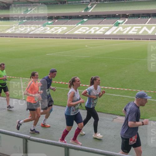 13.09.2026 - 21. swb-Marathon Bremen Michael Burmester http://msf.ph/oto/10340140 13.09.2026 13:20:27 Laufen im Stadion 333, 464, 512, 620, 704, 938, 1066, 1129, 1156, 1158, 1409, 1439, 1446, 1506, 1676, 1697, 1756, 1808, 1815, 1846, 1916, 2010, 2028, 2064, 2139, 2201, 2240, 2258, 2278, 2315, 2349, 2394, 2395, 2414, 2417, 2437, 2501, 2519, 2533, 2557, 2563, 2588, 2626, 2689, 2694, 2695, 2702, 2703, 2722, 2736, 2756, 2793, 2843, 2886, 2983, 3004, 3010, 3017, 3018, 3031, 3035, 3036, 3037, 3046, 3059, 3070, 3072, 3074, 3102, 3116, 3139, 3189, 3198, 3243, 3263, 3264, 3310, 3315 meine-sportfotos.de