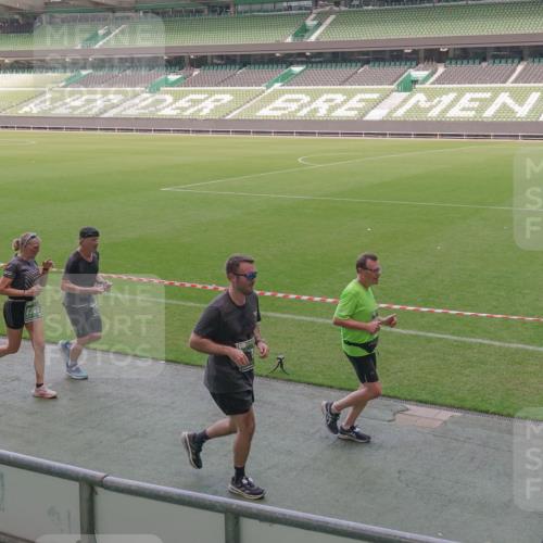 13.09.2026 - 21. swb-Marathon Bremen Michael Burmester http://msf.ph/oto/10340147 13.09.2026 13:20:28 Laufen im Stadion 333, 464, 512, 620, 704, 938, 1066, 1129, 1156, 1158, 1409, 1439, 1446, 1506, 1676, 1697, 1756, 1808, 1815, 1846, 1916, 2010, 2028, 2064, 2139, 2201, 2240, 2258, 2278, 2315, 2349, 2394, 2395, 2414, 2417, 2437, 2501, 2519, 2533, 2557, 2563, 2588, 2626, 2689, 2694, 2695, 2702, 2703, 2722, 2736, 2756, 2793, 2843, 2886, 2983, 3004, 3010, 3017, 3018, 3031, 3035, 3036, 3037, 3046, 3059, 3070, 3074, 3102, 3116, 3139, 3144, 3189, 3198, 3243, 3263, 3264, 3310, 3315 meine-sportfotos.de