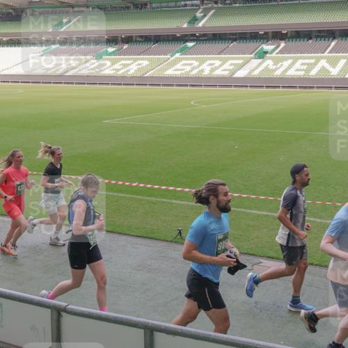 13.09.2026 - 21. swb-Marathon Bremen Michael Burmester http://msf.ph/oto/10340172 13.09.2026 13:20:31 Laufen im Stadion 333, 464, 512, 620, 704, 782, 938, 1066, 1129, 1156, 1158, 1316, 1409, 1439, 1446, 1676, 1697, 1756, 1808, 1815, 1846, 1916, 2010, 2028, 2064, 2139, 2201, 2240, 2258, 2278, 2315, 2349, 2394, 2395, 2414, 2417, 2437, 2501, 2519, 2533, 2563, 2588, 2626, 2689, 2694, 2695, 2702, 2703, 2722, 2736, 2756, 2793, 2843, 2886, 2983, 3004, 3010, 3017, 3018, 3031, 3035, 3036, 3037, 3046, 3059, 3070, 3074, 3102, 3116, 3139, 3144, 3189, 3198, 3243, 3263, 3264, 3310, 3315 meine-sportfotos.de
