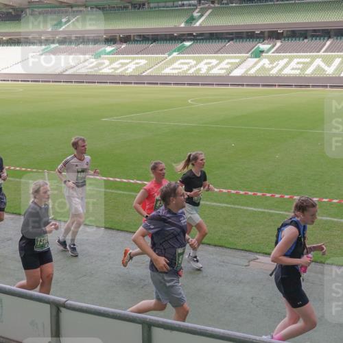 13.09.2026 - 21. swb-Marathon Bremen Michael Burmester http://msf.ph/oto/10340186 13.09.2026 13:20:32 Laufen im Stadion 333, 464, 512, 620, 704, 782, 938, 1066, 1129, 1156, 1158, 1316, 1409, 1439, 1446, 1676, 1697, 1756, 1808, 1815, 1846, 1916, 2010, 2028, 2064, 2139, 2201, 2240, 2258, 2278, 2315, 2349, 2394, 2395, 2414, 2417, 2437, 2501, 2519, 2533, 2563, 2588, 2626, 2689, 2694, 2695, 2702, 2703, 2722, 2736, 2756, 2793, 2843, 2886, 2983, 3004, 3010, 3017, 3018, 3031, 3035, 3036, 3037, 3046, 3059, 3070, 3074, 3102, 3116, 3139, 3144, 3189, 3243, 3263, 3264, 3310, 3315 meine-sportfotos.de