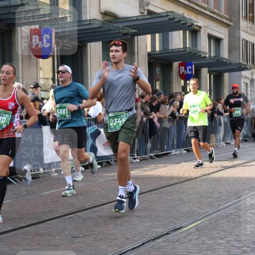 13.09.2026 - 21. swb-Marathon Bremen Strokosch-Dieckow http://msf.ph/oto/10340254 13.09.2026 13:27:15 Ziel 242, 323, 593, 857, 940, 1006, 1373, 1574, 1932, 2345, 2668, 2686, 3013, 3385, 3460, 3496, 3521, 3970, 4421, 4496, 4593, 5081, 5220, 5290, 5358, 5557, 5616, 6067, 6306, 7110, 7358, 9727, 13147, 946, 1493, 1494, 2089, 2454, 3076, 3273, 3302, 3385, 3527, 4121, 4327, 4397, 4558, 4563, 5689, 5943, 6071, 6288, 6455, 6776, 7027, 7072, 7849, 8219, 9150, 9159, 9343, 9511, 9760, 9854, 9878, 10112, 10113, 13147 meine-sportfotos.de