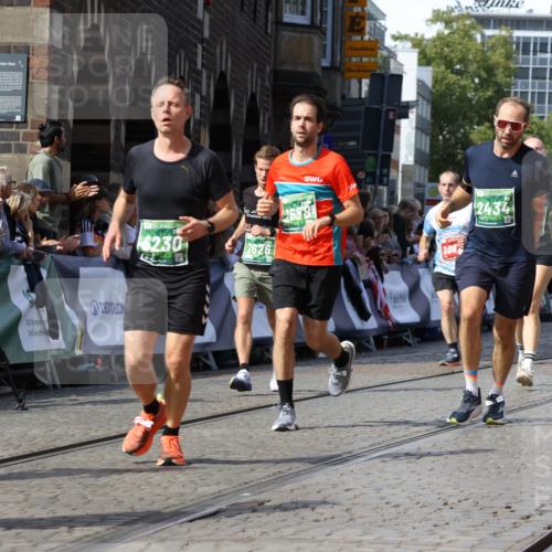 13.09.2026 - 21. swb-Marathon Bremen Strokosch-Dieckow http://msf.ph/oto/10340267 13.09.2026 13:26:19 Ziel 1163, 1647, 1896, 2033, 2062, 2666, 2708, 2987, 3248, 3516, 4067, 4476, 4724, 5013, 5558, 5622, 5701, 6135, 6605, 6886, 7638, 7780, 8271, 8361, 8592, 8635, 9266, 9794, 1368, 1649, 2658, 3526, 3603, 4077, 5747, 5992, 6230, 6639, 7626, 9260, 13195 meine-sportfotos.de