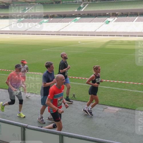 13.09.2026 - 21. swb-Marathon Bremen Michael Burmester http://msf.ph/oto/10340276 13.09.2026 13:20:42 Laufen im Stadion 333, 423, 464, 512, 620, 704, 782, 938, 1066, 1129, 1156, 1158, 1177, 1316, 1409, 1439, 1446, 1676, 1697, 1756, 1808, 1815, 1846, 1916, 2010, 2028, 2064, 2139, 2201, 2240, 2258, 2278, 2315, 2349, 2394, 2395, 2414, 2417, 2437, 2501, 2519, 2533, 2551, 2588, 2626, 2689, 2694, 2695, 2702, 2703, 2722, 2736, 2756, 2793, 2828, 2886, 2954, 3004, 3010, 3017, 3018, 3035, 3036, 3037, 3059, 3070, 3074, 3102, 3116, 3139, 3144, 3243, 3263, 3264, 3310, 3315 meine-sportfotos.de