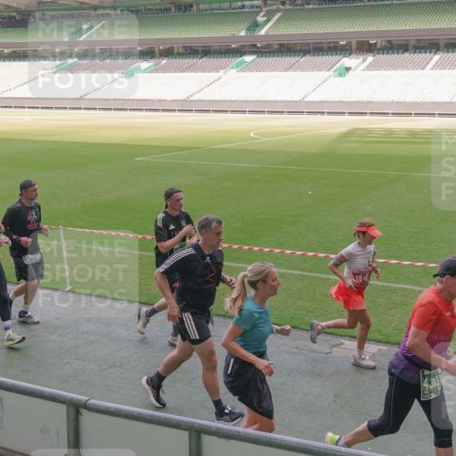13.09.2026 - 21. swb-Marathon Bremen Michael Burmester http://msf.ph/oto/10340289 13.09.2026 13:20:43 Laufen im Stadion 333, 423, 464, 512, 620, 704, 782, 938, 1066, 1129, 1156, 1158, 1177, 1316, 1409, 1439, 1446, 1676, 1697, 1756, 1808, 1815, 1846, 1916, 2010, 2028, 2064, 2139, 2201, 2240, 2258, 2278, 2315, 2349, 2394, 2395, 2414, 2417, 2437, 2501, 2519, 2533, 2551, 2588, 2626, 2689, 2694, 2695, 2702, 2703, 2722, 2736, 2756, 2793, 2828, 2886, 2954, 3004, 3010, 3017, 3018, 3035, 3036, 3037, 3059, 3070, 3074, 3102, 3116, 3139, 3144, 3243, 3263, 3264, 3310, 3315 meine-sportfotos.de