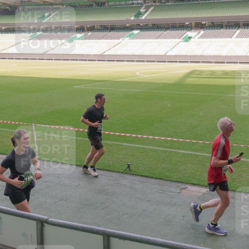 13.09.2026 - 21. swb-Marathon Bremen Michael Burmester http://msf.ph/oto/10340317 13.09.2026 13:20:46 Laufen im Stadion 333, 423, 441, 464, 512, 601, 620, 704, 782, 938, 1066, 1094, 1129, 1156, 1158, 1177, 1316, 1409, 1439, 1446, 1518, 1676, 1697, 1756, 1808, 1815, 1846, 1916, 2010, 2028, 2064, 2139, 2201, 2240, 2258, 2278, 2315, 2349, 2394, 2395, 2414, 2417, 2437, 2501, 2519, 2533, 2551, 2588, 2626, 2689, 2694, 2695, 2702, 2722, 2736, 2756, 2793, 2828, 2886, 2954, 3004, 3010, 3017, 3018, 3035, 3036, 3037, 3059, 3070, 3074, 3102, 3116, 3139, 3144, 3243, 3263, 3264, 3310, 3315 meine-sportfotos.de