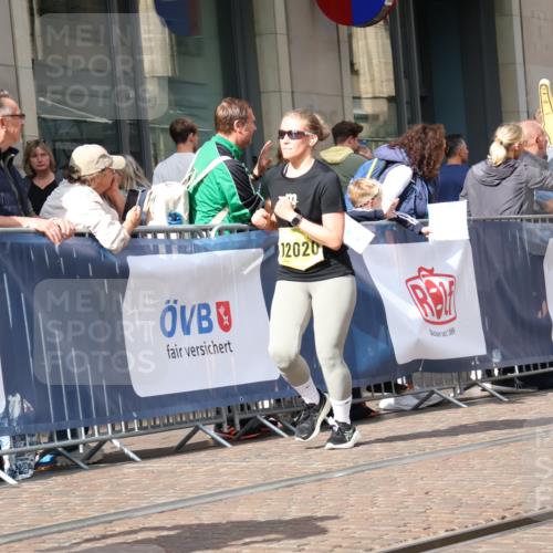 13.09.2026 - 21. swb-Marathon Bremen Strokosch-Dieckow http://msf.ph/oto/10340350 13.09.2026 11:07:10 Ziel 10138, 10205, 10279, 10280, 10363, 10364, 10488, 10501, 10505, 10580, 10695, 10748, 10907, 10935, 11123, 11223, 11246, 11417, 11643, 11759, 11767, 11865, 11899, 11917, 11924, 11934, 12020, 12167, 12168, 12173, 12210, 12266, 12277, 12419, 12509, 12536, 10156, 10360, 10378, 10663, 11100, 11257, 11393, 11439, 11600, 11684, 11696, 11822, 11823, 12255 meine-sportfotos.de