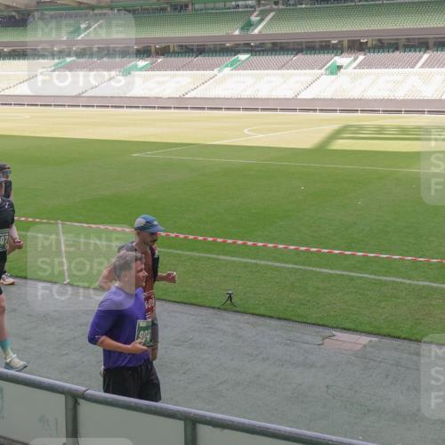 13.09.2026 - 21. swb-Marathon Bremen Michael Burmester http://msf.ph/oto/10340371 13.09.2026 13:20:54 Laufen im Stadion 258, 423, 441, 464, 601, 620, 704, 782, 1060, 1066, 1094, 1129, 1156, 1158, 1177, 1316, 1409, 1439, 1446, 1518, 1676, 1697, 1756, 1808, 1815, 1846, 1916, 2010, 2028, 2064, 2139, 2201, 2258, 2278, 2349, 2394, 2395, 2414, 2417, 2437, 2501, 2519, 2533, 2551, 2588, 2626, 2694, 2695, 2702, 2722, 2736, 2756, 2793, 2828, 2886, 2954, 2995, 3004, 3010, 3017, 3018, 3022, 3035, 3036, 3037, 3059, 3070, 3074, 3102, 3116, 3139, 3144, 3225, 3243, 3263, 3264, 3310, 3315 meine-sportfotos.de