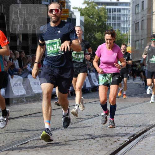13.09.2026 - 21. swb-Marathon Bremen Strokosch-Dieckow http://msf.ph/oto/10340379 13.09.2026 13:26:20 Ziel 1163, 1647, 1896, 2033, 2062, 2666, 2708, 2987, 3248, 3516, 4067, 4476, 4724, 5013, 5558, 5622, 5701, 5854, 6135, 6605, 6886, 7638, 7780, 8271, 8361, 8592, 8635, 9266, 9794, 1368, 1649, 2658, 3526, 3603, 4077, 5747, 5992, 6639, 7626, 9260, 13195 meine-sportfotos.de