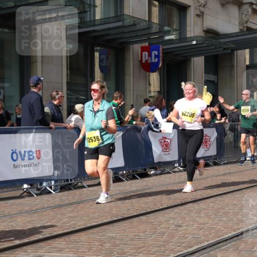 13.09.2026 - 21. swb-Marathon Bremen Strokosch-Dieckow http://msf.ph/oto/10340461 13.09.2026 11:07:13 Ziel 10138, 10205, 10279, 10280, 10363, 10364, 10488, 10501, 10505, 10580, 10595, 10695, 10748, 10907, 10935, 11123, 11223, 11417, 11643, 11767, 11865, 11899, 11917, 11924, 11934, 12020, 12167, 12168, 12173, 12194, 12210, 12266, 12277, 12419, 12509, 12536, 10156, 10360, 11100, 11246, 11257, 11393, 11439, 11600, 11684, 11696, 11759, 11822, 11823, 12255 meine-sportfotos.de